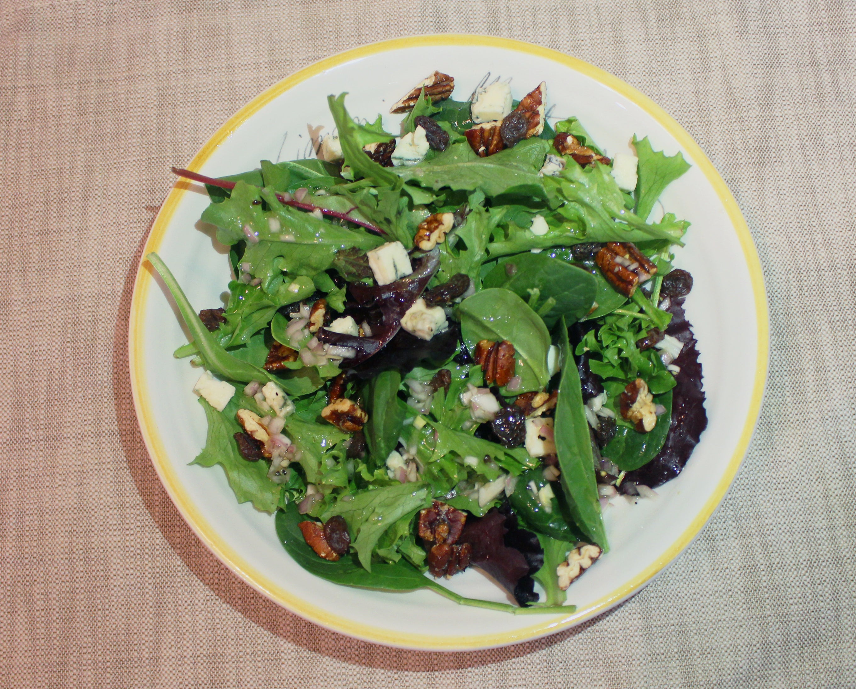 Easy and Delicious Greens Salad