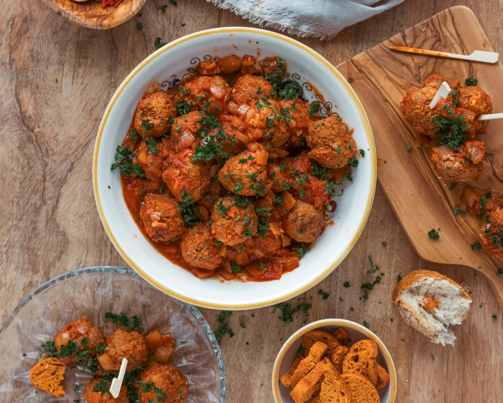 Meatballs in tomato sauce